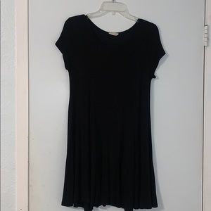 Black t shirt dress w flowy bottom!